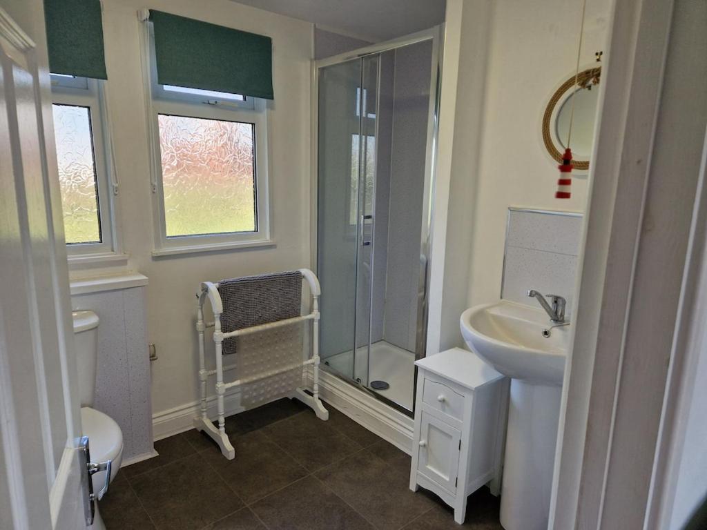 Caldon Holiday Chalet Sleeps 4 In Dartmouth Wifi Electric Inc Pet Friendly Экстерьер фото